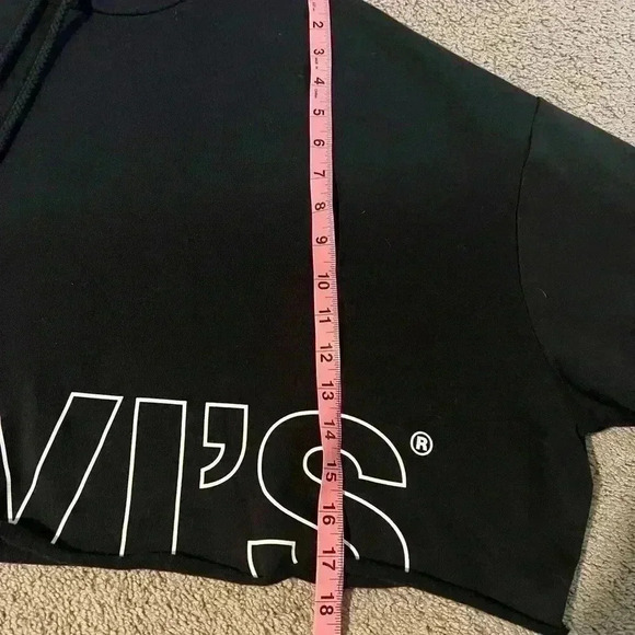 Levi’s Graphic Women’s Cropped Hooded Sweatshirt Size M Black - Picture 4 of 6